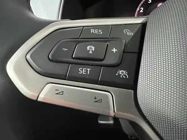 VW T-CROSS (13/16)