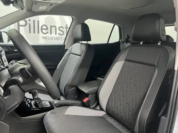 VW T-CROSS (4/16)