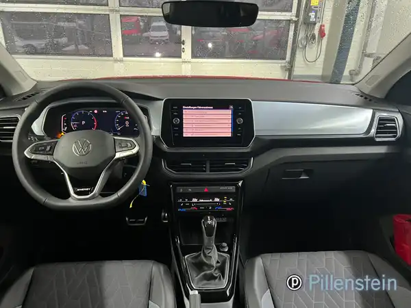 VW T-CROSS (6/13)