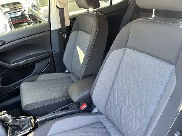 VW T-CROSS (11/16)