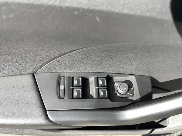 VW T-CROSS (13/16)