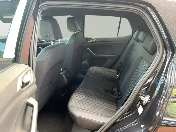 VW T-CROSS (12/15)