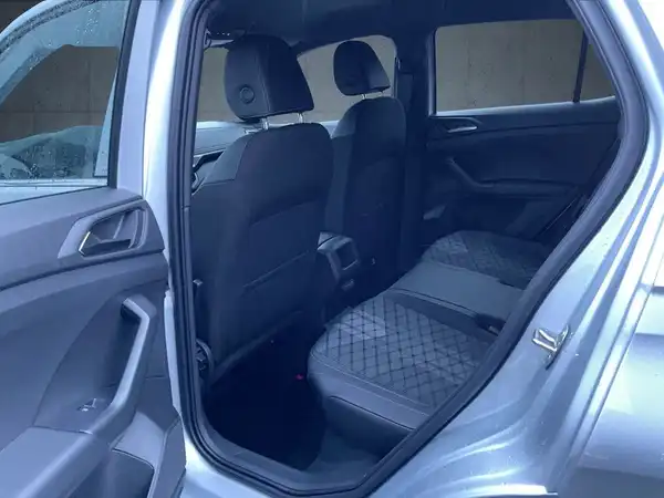 VW T-CROSS (12/15)