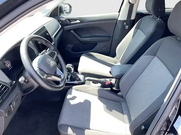 VW T-CROSS (9/18)