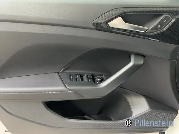 VW T-CROSS (8/15)