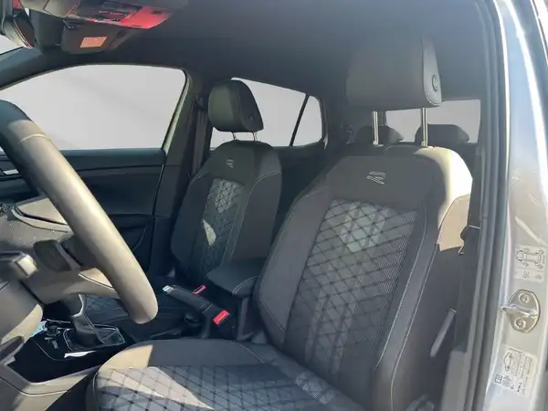 VW T-CROSS (12/18)