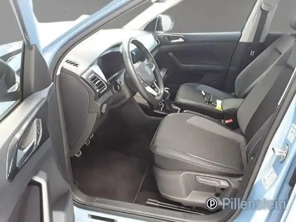VW T-CROSS (8/10)
