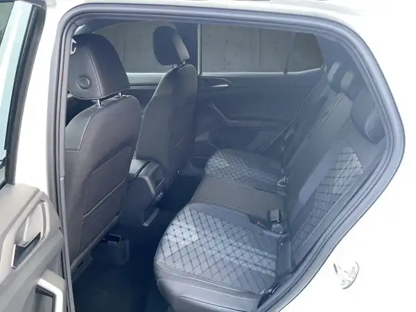 VW T-CROSS (12/15)