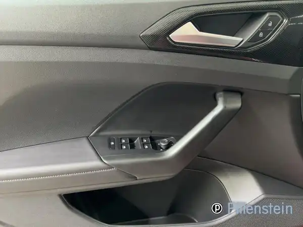 VW T-CROSS (7/18)