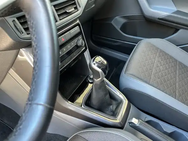 VW T-CROSS (16/21)