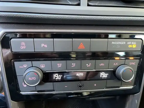 VW T-CROSS (18/21)