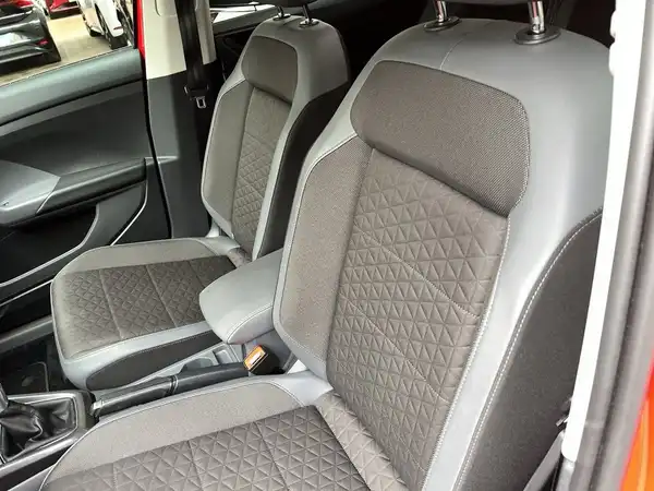 VW T-CROSS (12/16)