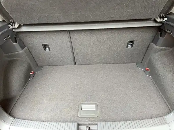 VW T-CROSS (9/16)