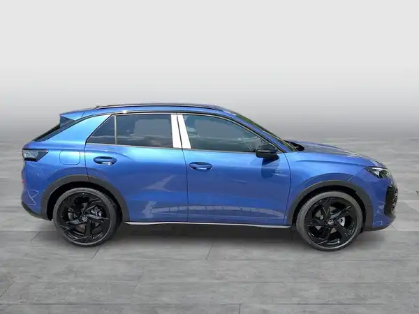 VW T-ROC (6/17)