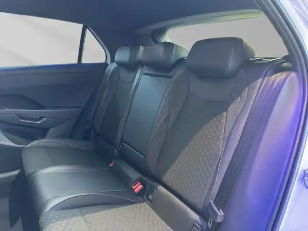 VW T-ROC (11/16)