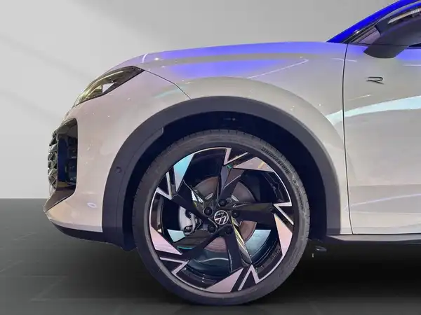 VW T-ROC (15/16)