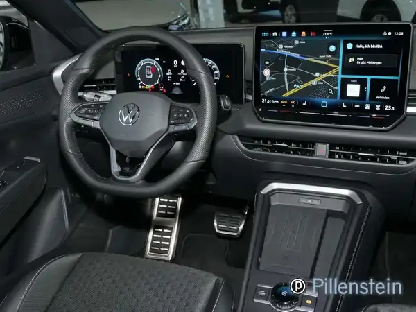 VW T-ROC (3/12)