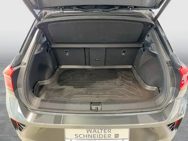 VW T-ROC (11/18)