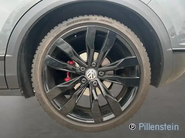 VW T-ROC (4/15)