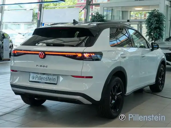 VW T-ROC (2/11)