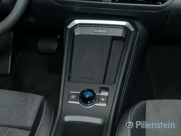 VW T-ROC (8/11)