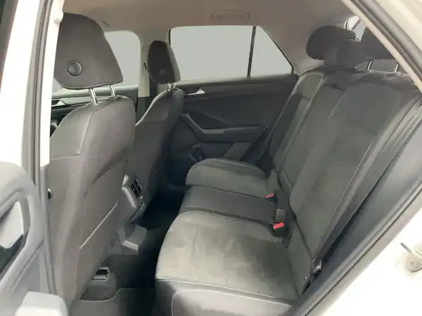 VW T-ROC (13/15)