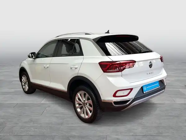 VW T-ROC (4/15)