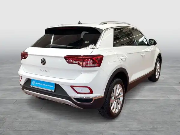 VW T-ROC (6/15)