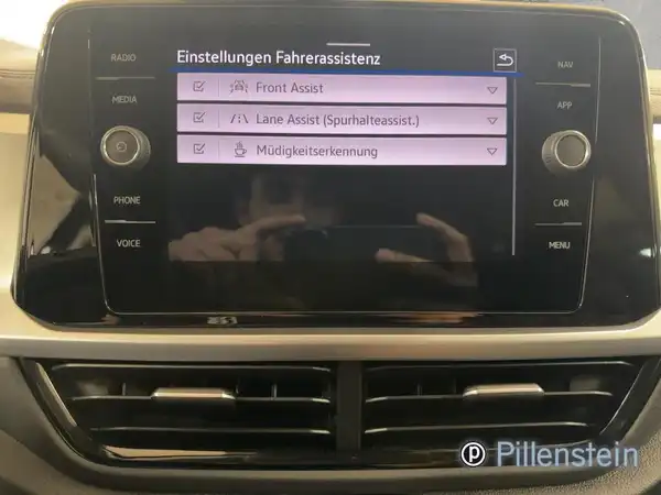 VW T-ROC (13/16)