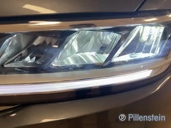 VW T-ROC (14/16)