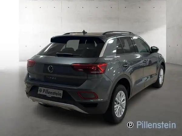 VW T-ROC (4/16)