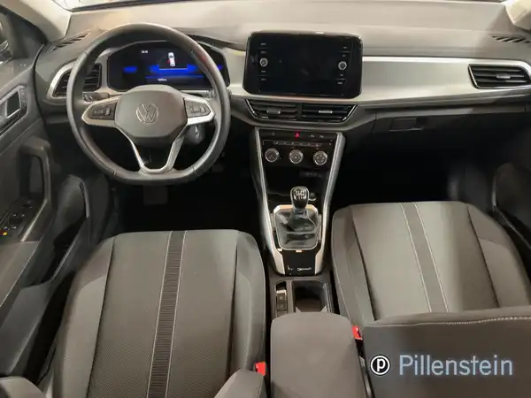 VW T-ROC (8/16)