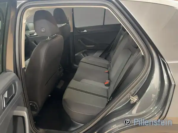 VW T-ROC (10/16)