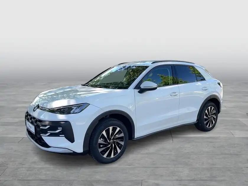 Das Bild zeigt einen VW T-ROC in der Farbe weiß, aufgenommen von der Seite.