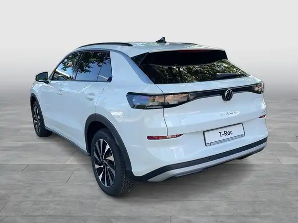 VW T-ROC (3/15)