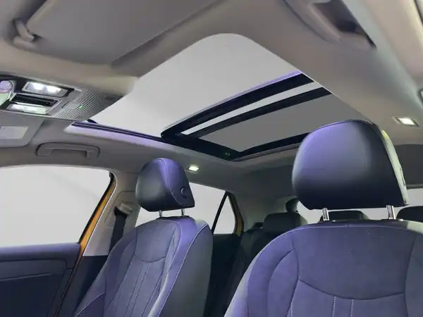 VW T-ROC (15/18)