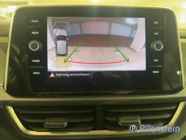 VW T-ROC (13/16)