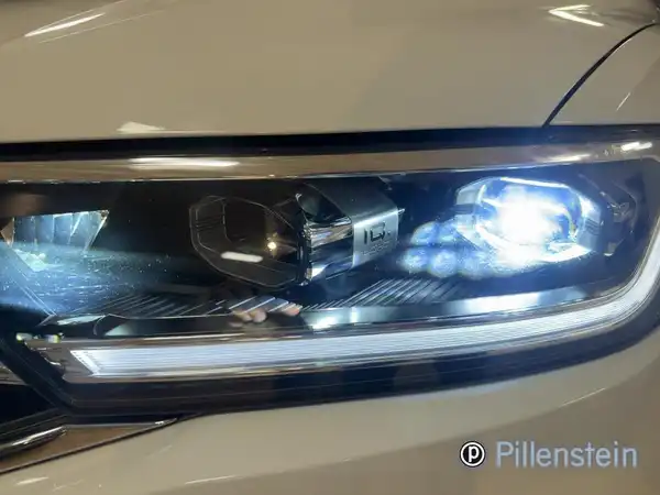VW T-ROC (15/16)