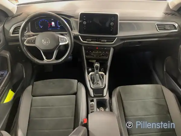 VW T-ROC (8/16)