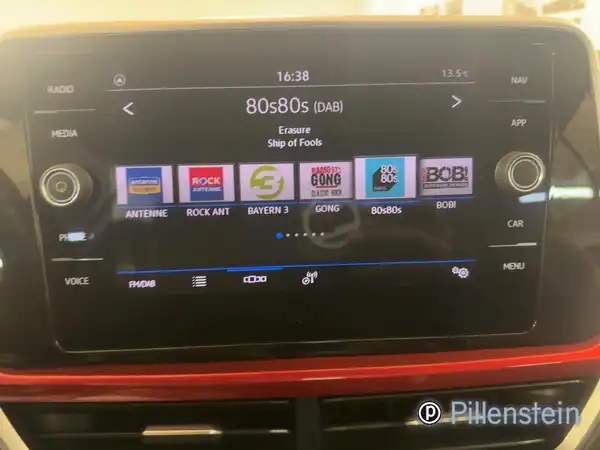 VW T-ROC CABRIOLET (11/17)