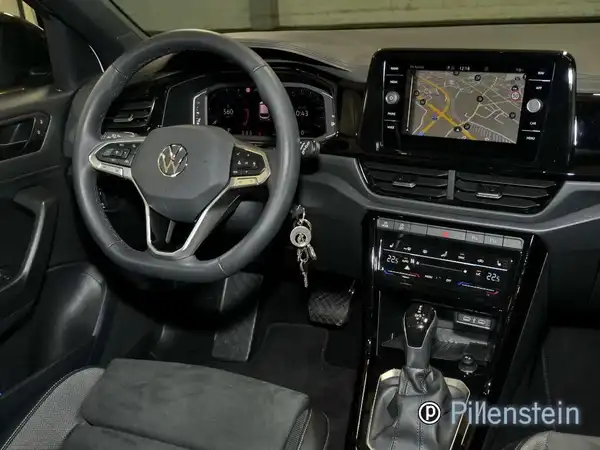 VW T-ROC (3/11)