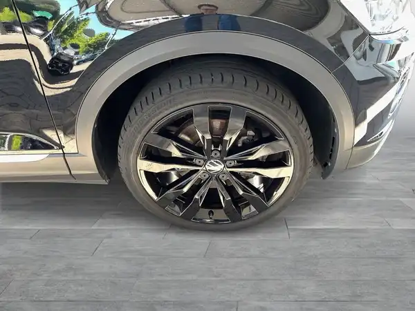 VW T-ROC (8/22)