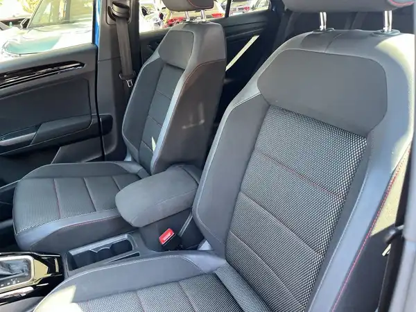 VW T-ROC (17/22)