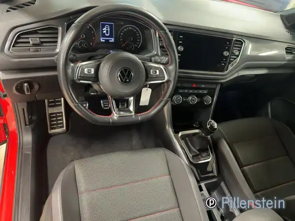 VW T-ROC (9/17)