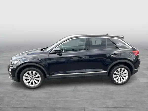 VW T-ROC (2/16)
