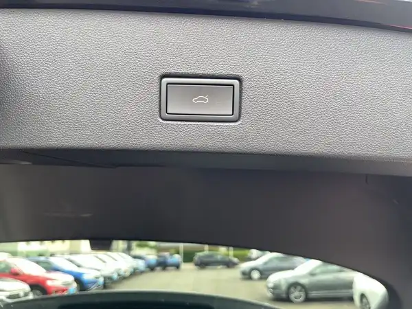 VW T-ROC (15/16)