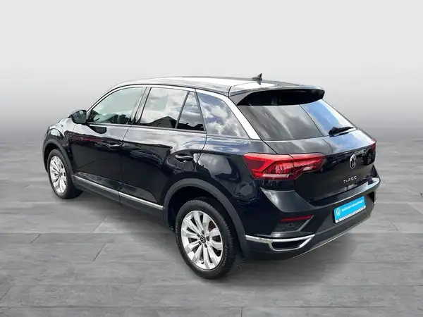 VW T-ROC (4/16)