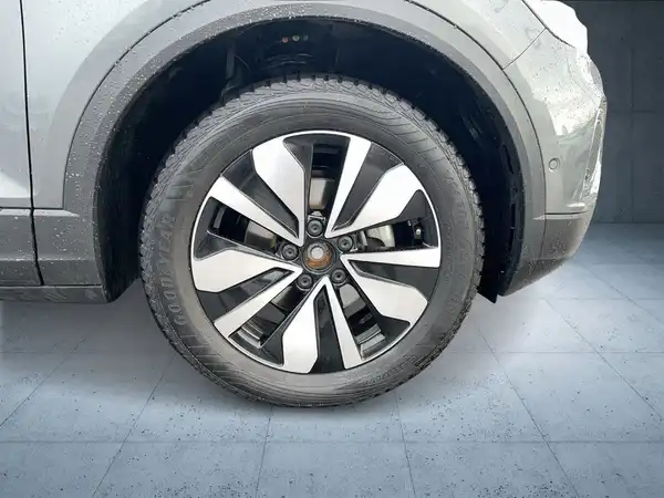 VW T-ROC (7/18)