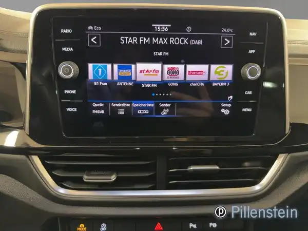 VW T-ROC (11/15)