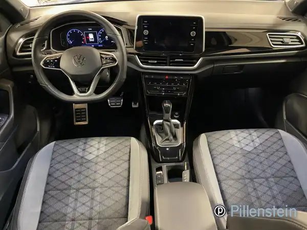 VW T-ROC (8/15)